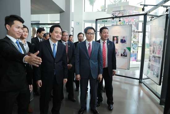 Đại học FPT nhận bằng khen của Thủ tướng Chính phủ ảnh 1